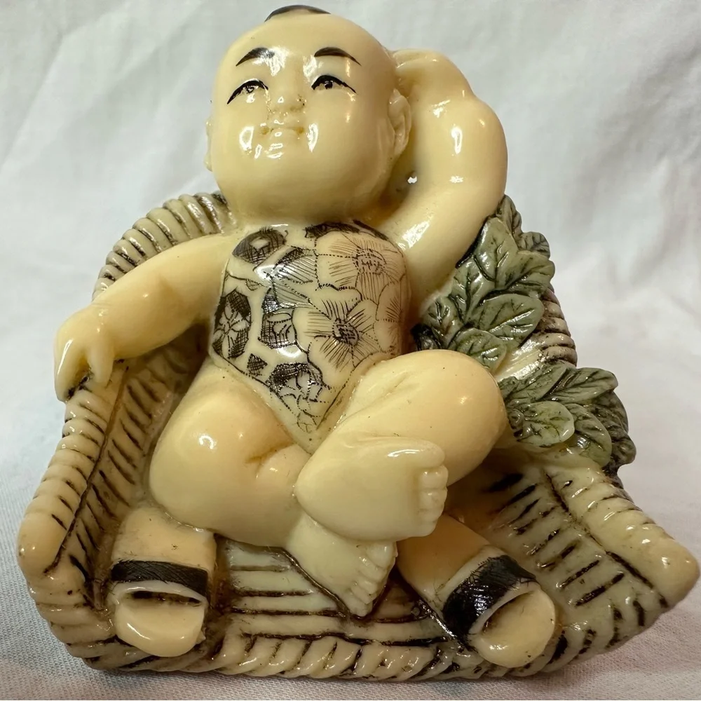Pair of Vintage Japanese Resin Netsuke - Picture 7 of 12